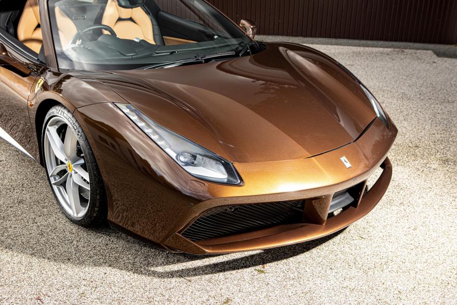 Детали экстерьера Ferrari 488 Spider The Tartan (234246) 2018 года  (фото 14 из 25)